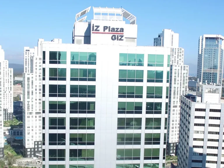 iz-giz-plaza